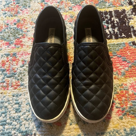 Steve Madden Black Quilted Loafers 9.5 M - Picture 2 of 7